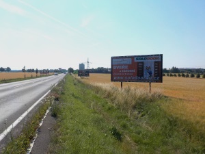 Billboard na trase Uhříněves - Říčany