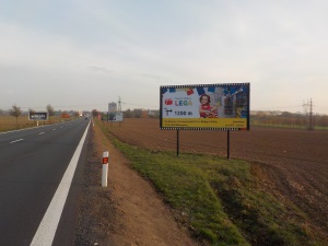 Billboard trasa Uhříněves - Říčany, vpravo směr Říčany